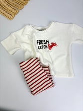 Lade das Bild in den Galerie-Viewer, Frottee T-Shirt „Frech Catch“
