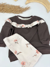 Lade das Bild in den Galerie-Viewer, Dainty Sweater Brown
