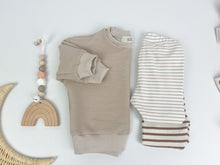 Lade das Bild in den Galerie-Viewer, Basic oversized Sweatshirt light beige