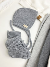 Lade das Bild in den Galerie-Viewer, Baby Schühchen grey