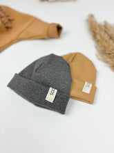 Lade das Bild in den Galerie-Viewer, Beanie aus Rippenjersey
