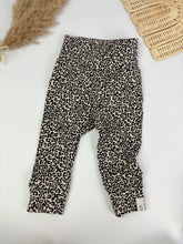 Lade das Bild in den Galerie-Viewer, Leggings Leo
