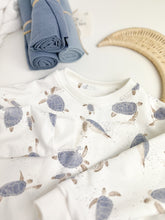 Lade das Bild in den Galerie-Viewer, Sweater Turtle
