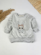 Lade das Bild in den Galerie-Viewer, Bunny Sweatshirt
