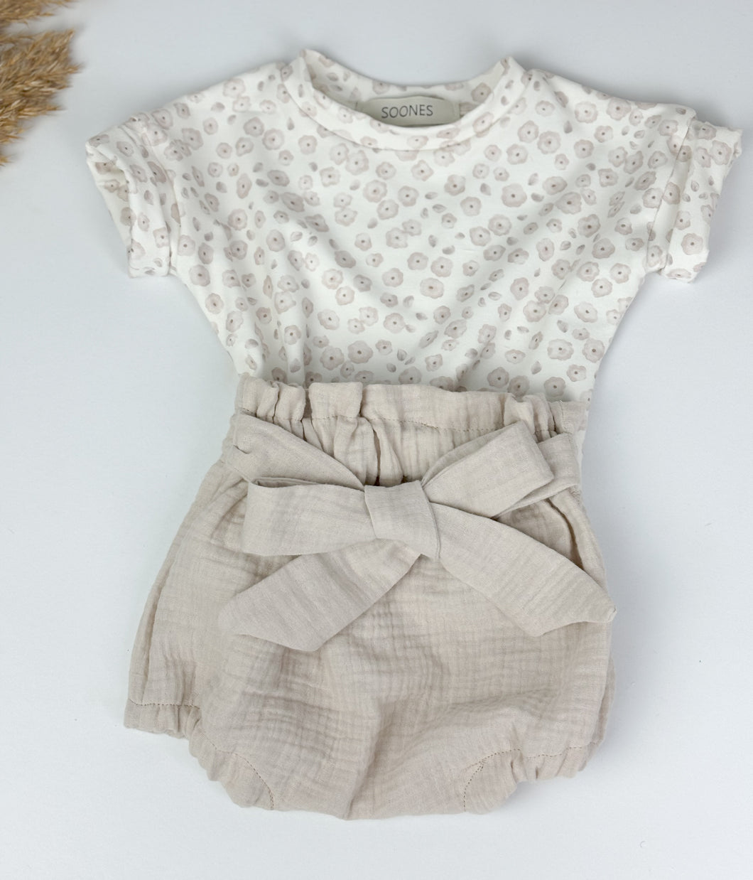 Baby T-Shirt flowers